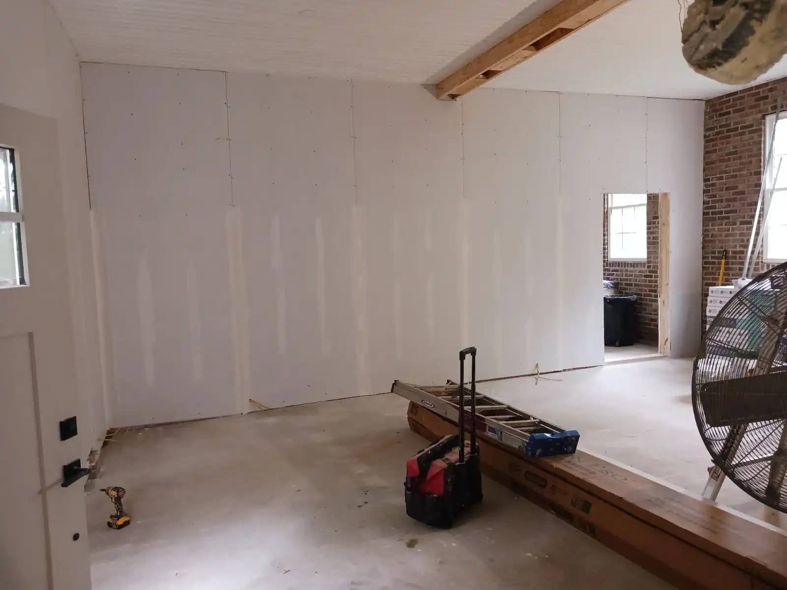 Room Insulation, Sheetrock, and Painting